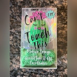 Onyx Professional “Can’t Touch This” Makeup Sponge & Cloth Set